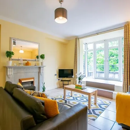 Vakantiehuis 3 - Superb Duplex At Gort Na Coiribe By Shortstays *